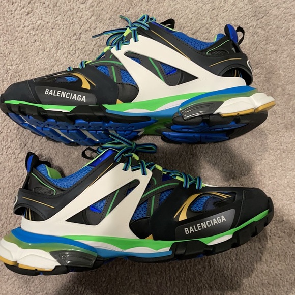 Balenciaga tracks main image 9